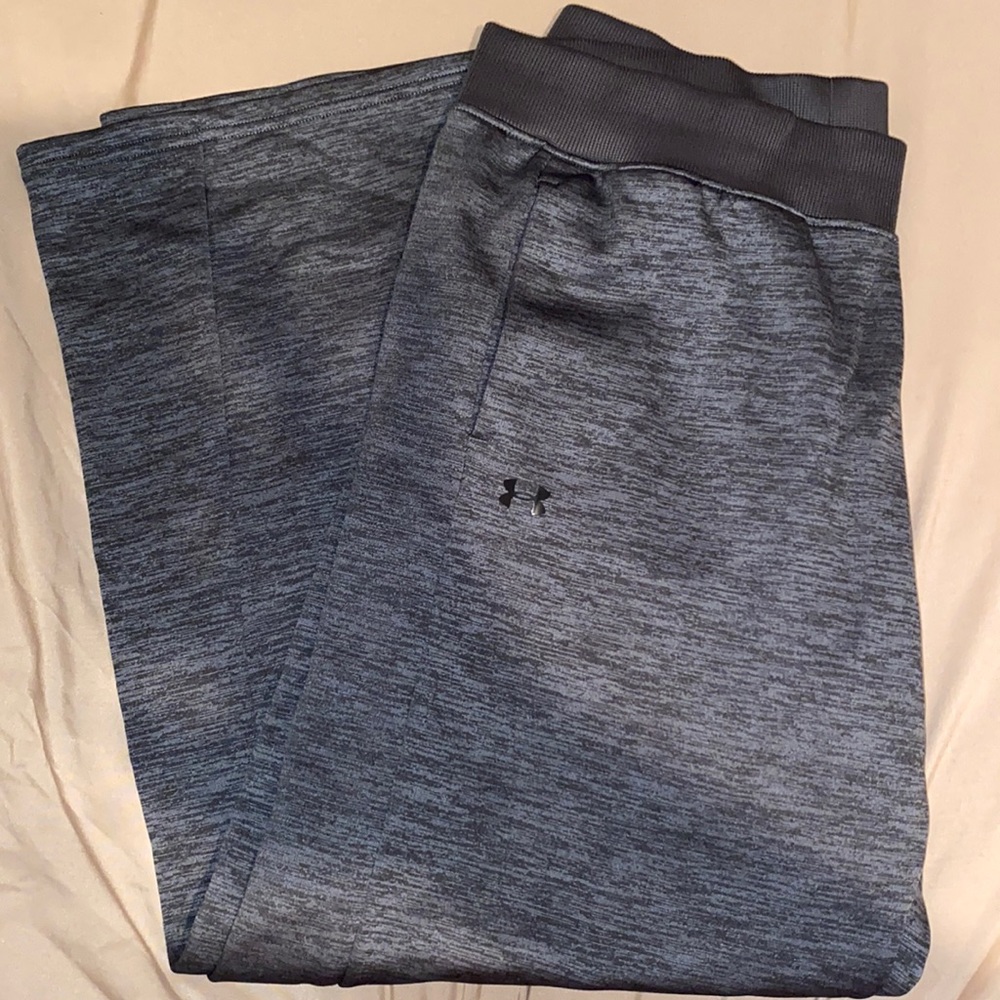 Under armour cold gear sweat pants. Size large loose fitting